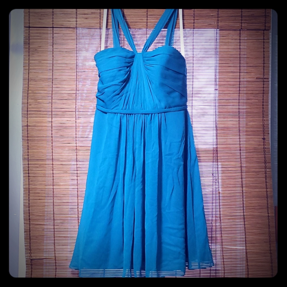 Y-neck Ruched Bodice Crinkle Chiffon Short Dress